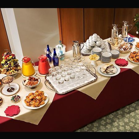 Hotel Cavour Milano Esterno foto