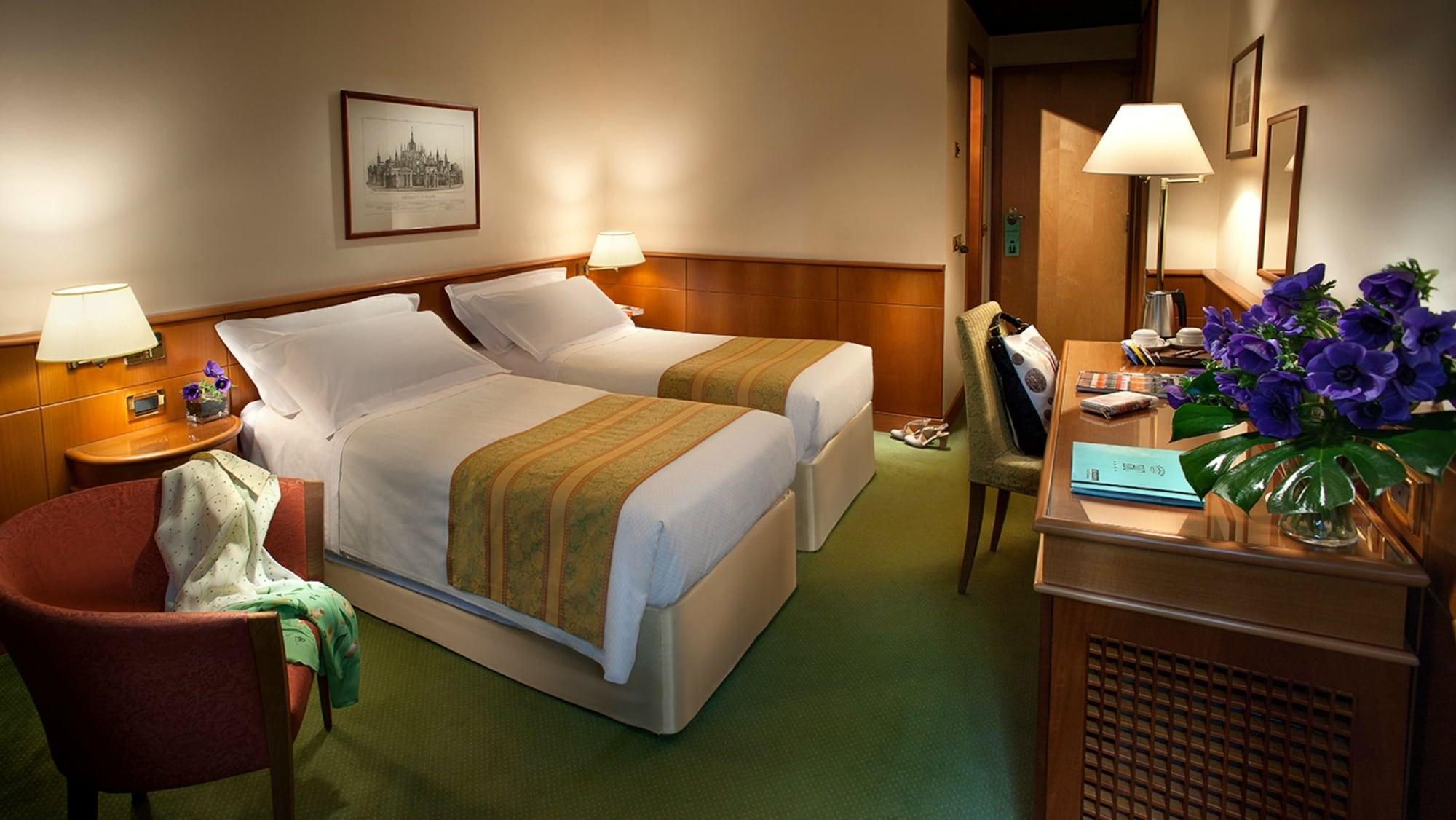 Hotel Cavour Milano Esterno foto