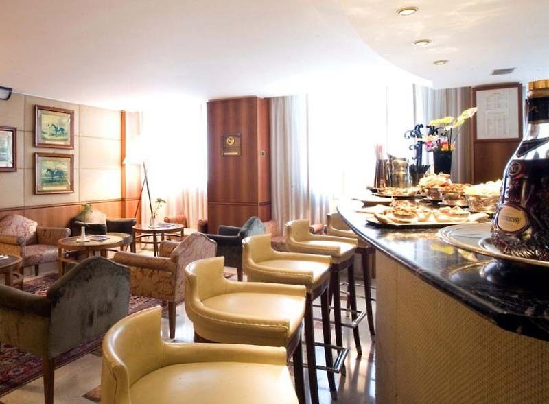Hotel Cavour Milano Esterno foto