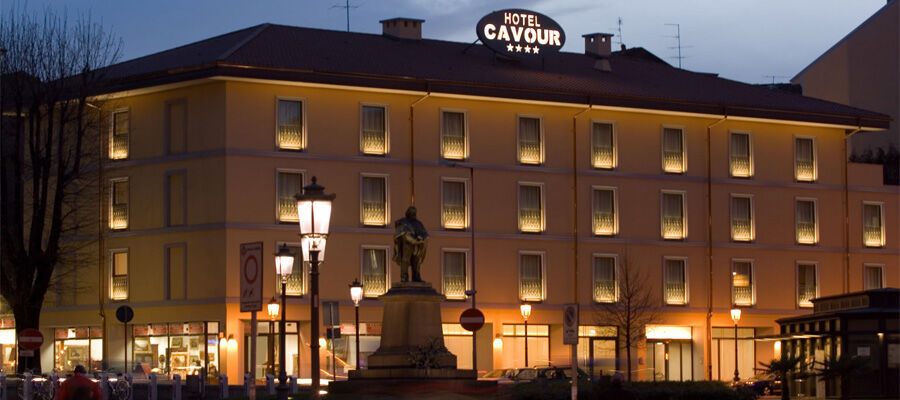 Hotel Cavour Milano Esterno foto